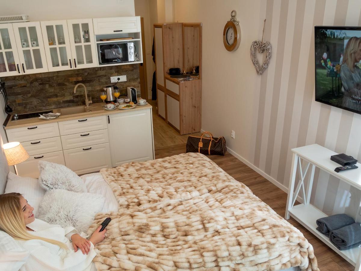Cozy Studio With Netflix - Apartmanovy Dom Bernard Vysoke Tatry Exterior photo
